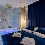 Luna Luksusowy Z Jacuzzi Na Mazurach 에우크